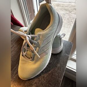 Like New Adidas Bounce Women’s Spikeless Golf Shoes Size 8 Little Mint Green